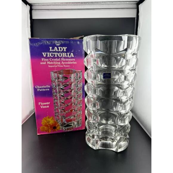 Lady Victoria Fine Crystal Vase Clear Chantelle Pattern with Box - Picture 1 of 9